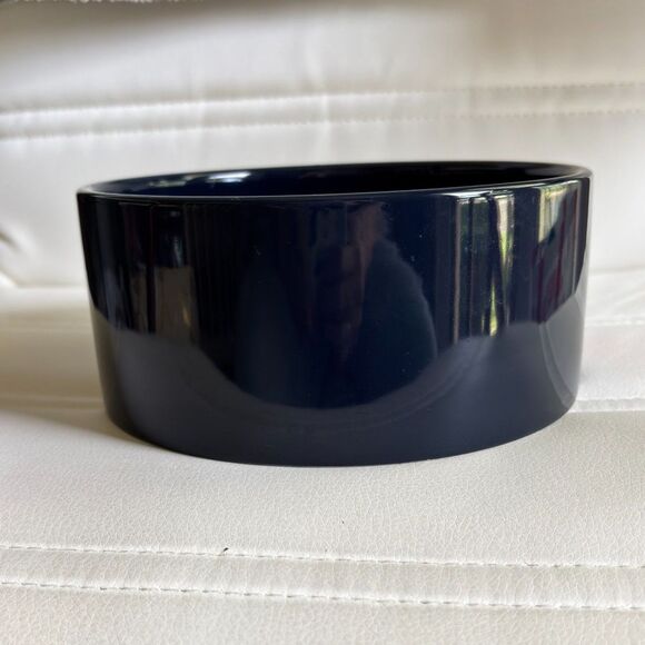 The Memory Company NFL New England Patriots Size 7"W x 3"H Pet Bowl w/ 3D Bone - Picture 4 of 5